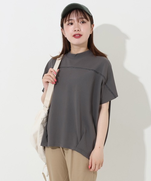 KRIFF MAYER Lady's Collection(クリフメイヤーレディースコレクション)の「【汗染み防止・防汚・接触冷感】ウェットプロテクトレースコクーンTシャツ(Tシャツ/カットソー・レディース・ライトグリーン/チャコール/カラフル/レッド/オフホワイト/ネイビー/グレー・MEDIUM/LARGE)」の4枚目の写真