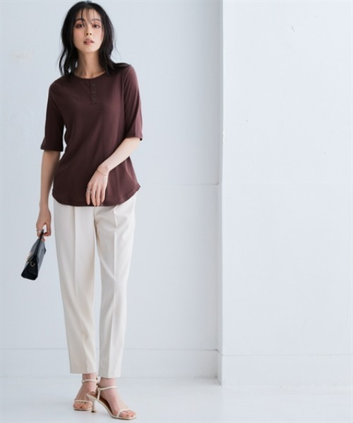 nissen（ニッセン）の「ランダムリブカットソーヘンリーネック５分袖プルオーバー（薄手素材）＜大きいサイズ有＞（Tシャツ/カットソー・レディース・ブラック/ライトブルー/ラベンダー/ブラウン/グリーン・S/M/L/LL/3L）」の9枚目の写真