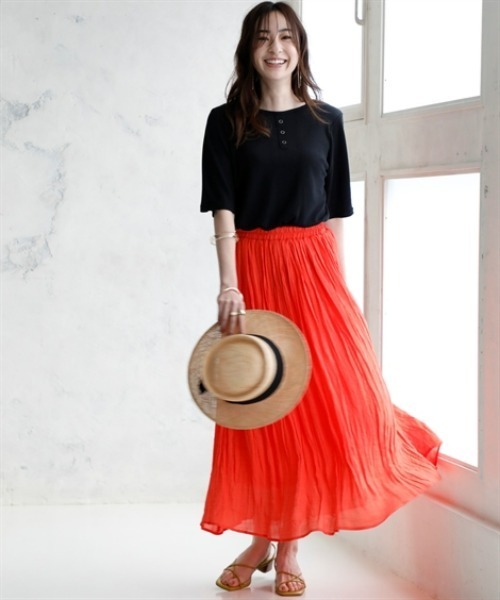 nissen（ニッセン）の「ランダムリブカットソーヘンリーネック５分袖プルオーバー（薄手素材）＜大きいサイズ有＞（Tシャツ/カットソー・レディース・ブラック/ライトブルー/ラベンダー/ブラウン/グリーン・S/M/L/LL/3L）」の11枚目の写真