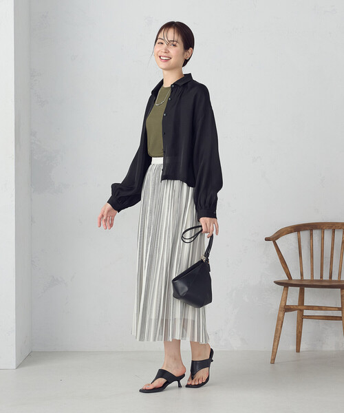 COMME CA ISM(コムサイズム)の「コンパクト シア―シャツ(シャツ/ブラウス・レディース・ホワイト/ブラック・MEDIUM/LARGE)」の11枚目の写真