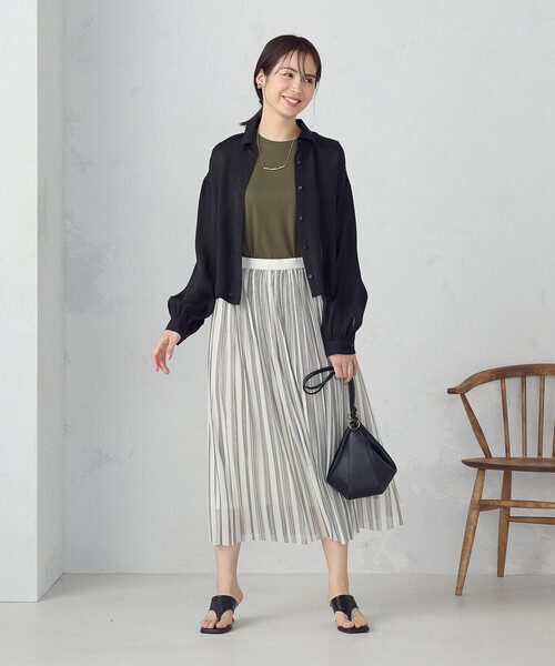 COMME CA ISM(コムサイズム)の「コンパクト シア―シャツ(シャツ/ブラウス・レディース・ホワイト/ブラック・MEDIUM/LARGE)」の12枚目の写真