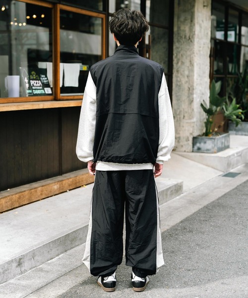 Rocky Monroe(ロッキーモンロー)の「2way ワイドサイドジップ切替ナイロンイージージョガーパンツ トラックパンツ(その他パンツ・メンズ・ブラック/チャコールグレー/ネイビー/グレー・M/L/XL)」の5枚目の写真