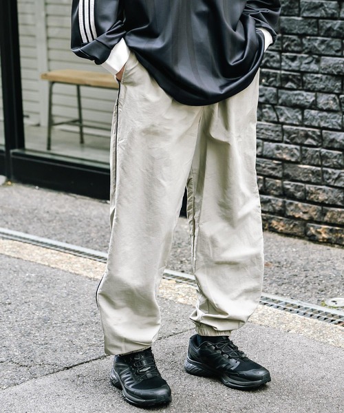 Rocky Monroe(ロッキーモンロー)の「2way ワイドサイドジップ切替ナイロンイージージョガーパンツ トラックパンツ(その他パンツ・メンズ・ブラック/チャコールグレー/ネイビー/グレー・M/L/XL)」の22枚目の写真