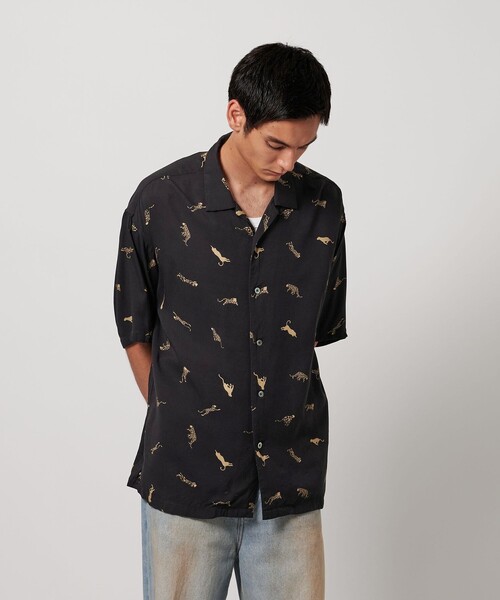 MONKEY TIME(モンキータイム)の「<PARIS AUTHENTIQUE × monkey time> プリント オープンカラー シャツ(シャツ/ブラウス・メンズ・ダークブラウン/ブラック・L/M/S/XL)」の4枚目の写真