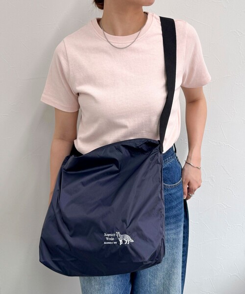 REGENCY WORKS（リージェンシーワークス）の「【Regency works/リージェンシー ワークス】ナイロンメッセンジャーバッグ（ショルダーバッグ・レディース・ベージュ/オリーブ/ネイビー/ブラック/ホワイト・FREE）」の11枚目の写真