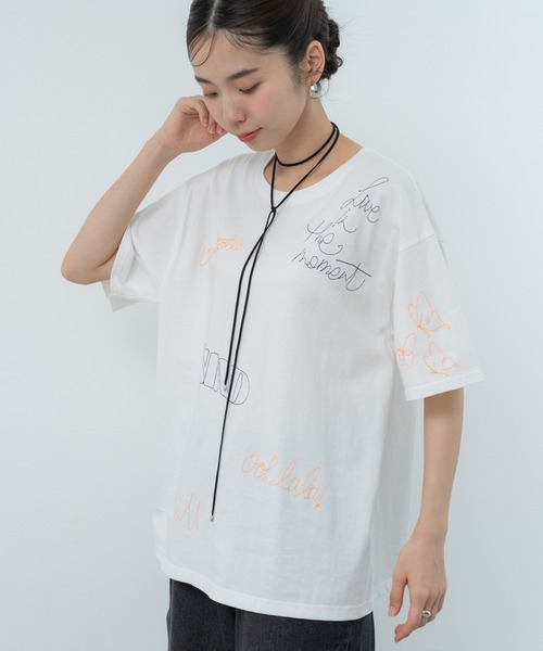 SABUROKU(サブロク)の「【SABUROKU】大人カジュアル に 映える ロゴ刺繍 Tシャツ(Tシャツ/カットソー・レディース・オフホワイト/チャコールグレー・M)」の11枚目の写真