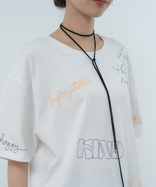 SABUROKU(サブロク)の「【SABUROKU】大人カジュアル に 映える ロゴ刺繍 Tシャツ(Tシャツ/カットソー・レディース・オフホワイト/チャコールグレー・M)」の18枚目の写真
