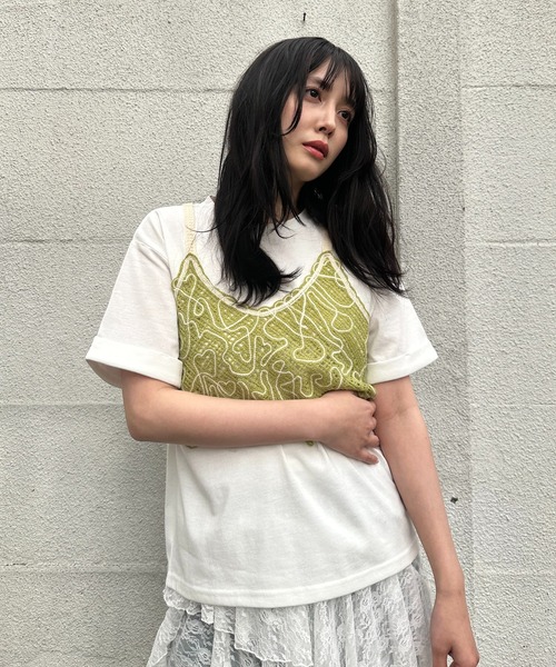 AS KNOW AS plus(アズノゥアズプラス)の「●コード刺繍モチーフキャミソールと半袖Tシャツ 2点セットアイテム(Tシャツ/カットソー・レディース・ブラック系/ライトグリーン系/アイボリー系・FREE)」の3枚目の写真
