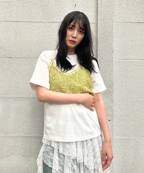 AS KNOW AS plus(アズノゥアズプラス)の「●コード刺繍モチーフキャミソールと半袖Tシャツ 2点セットアイテム(Tシャツ/カットソー・レディース・ブラック系/ライトグリーン系/アイボリー系・FREE)」の6枚目の写真