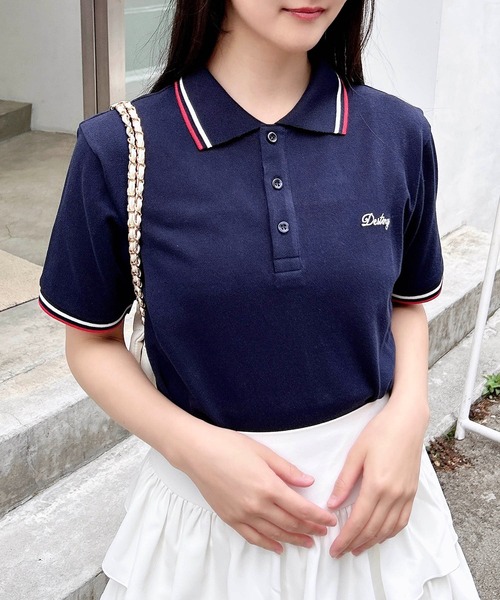 赤いリボン付きクロップドポロシャツ 赤いリボン付きクロップドポロシャツ 赤いリボン付きクロップド