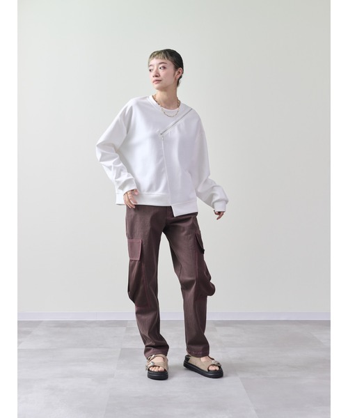 DOLLUPOOPS（ドールアップウップス）の「ショルダーファスナートップス（スウェット・レディース・ブラウン/ブラック/オフホワイト・38）」の4枚目の写真