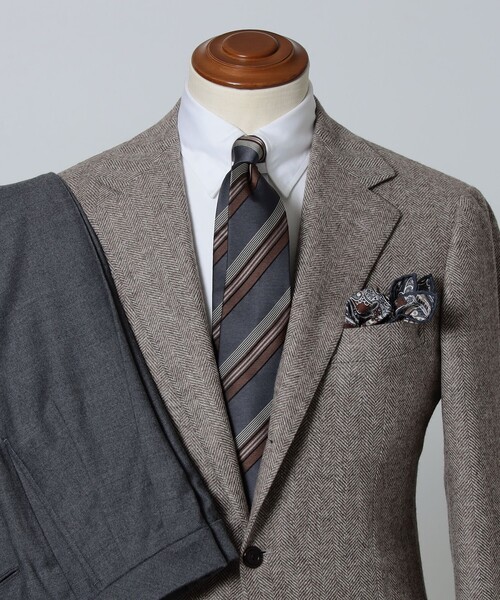 Holliday & Brown(ホリデーアンドブラウン)の「Holliday & Brown / シルク ストライプ ネクタイ(ネクタイ・メンズ・ネイビー/オリーブ/グレー・ONE SIZE)」の2枚目の写真