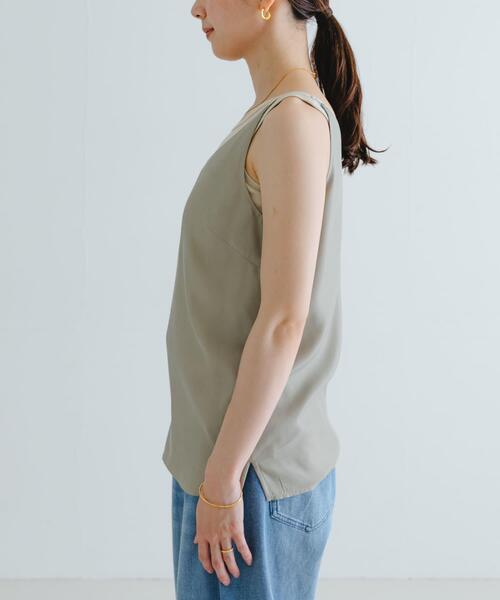 URBAN RESEARCH(アーバンリサーチ)の「『接触冷感』キュプラキャミトップ(キャミソール・レディース・ブラック/ベージュ系その他・36/38)」の20枚目の写真