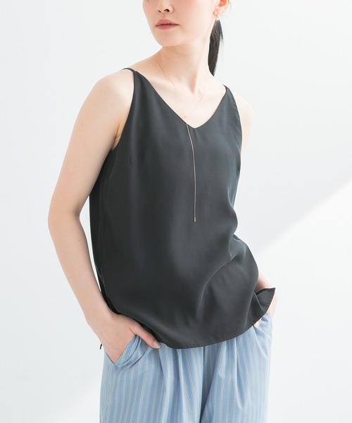 URBAN RESEARCH(アーバンリサーチ)の「『接触冷感』キュプラキャミトップ(キャミソール・レディース・ブラック/ベージュ系その他・36/38)」の10枚目の写真