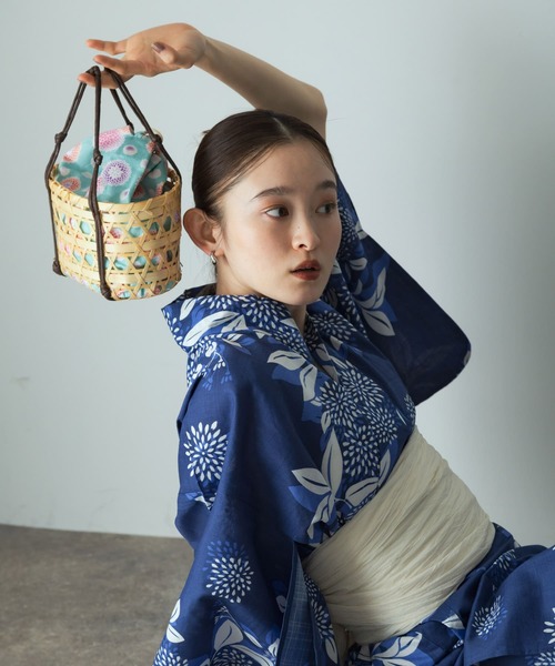 SENSE OF PLACE by URBAN RESEARCH（センスオブプレイスバイアーバンリサーチ）の「カゴキンチャクバッグA（かごバッグ・レディース・ベージュ・ONE）」の2枚目の写真