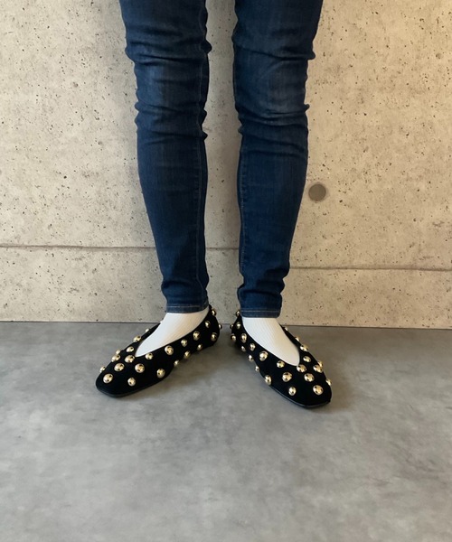 Jeffrey Campbell（ジェフリーキャンベル）の「Vカット デザインパンプス（パンプス・レディース・ブラック/ブラウン・35/36/37/38/39）」の15枚目の写真