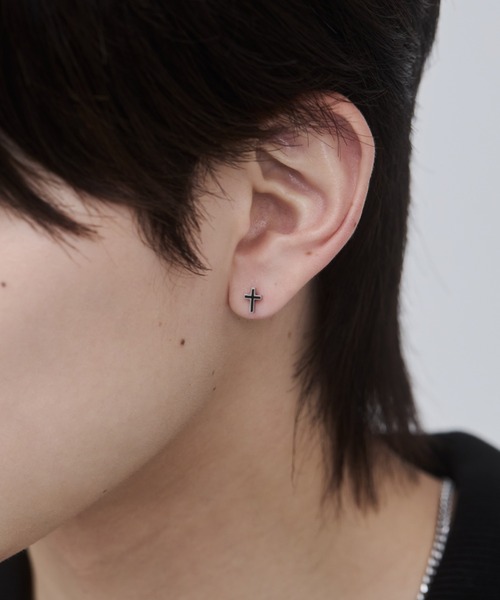 セール】【 金属アレルギー対応 】クロスモチーフピアス サージカル