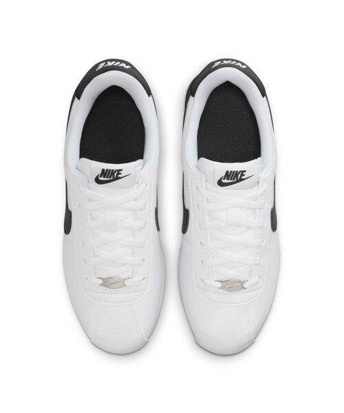 NIKE(ナイキ)の「ナイキ コルテッツ ジュニアシューズ / Nike Cortez Big Kids' Shoes IH7653-105 White(スニーカー・キッズ・ホワイト・24.5/23.5/25/24/23/22.5)」の4枚目の写真