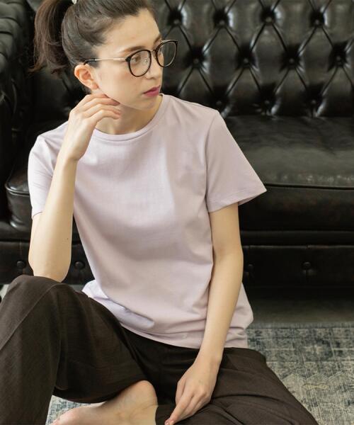 OPAQUE.CLIP（オペークドットクリップ）の「《5色展開》ベーシックTシャツ【洗濯機洗い可/UV/接触冷感】（Tシャツ/カットソー・レディース・ホワイト/ブラック/オレンジ/パープル/ネイビー・36/38/40/42）」の4枚目の写真