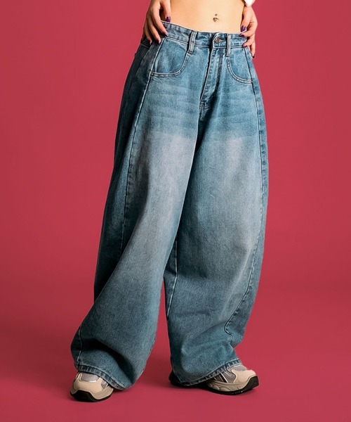 MAISON SELECT（メゾンセレクト）の「7A1 サイド切り替えワイドデニム カーブパンツ（デニムパンツ・レディース・ダークブルー/グレー/ブルー/ブラック/ライトブルー・S/XL/L/M）」の3枚目の写真