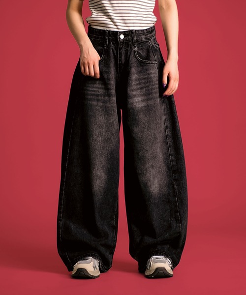 MAISON SELECT（メゾンセレクト）の「7A1 サイド切り替えワイドデニム カーブパンツ（デニムパンツ・レディース・ダークブルー/グレー/ブルー/ブラック/ライトブルー・S/XL/L/M）」の6枚目の写真