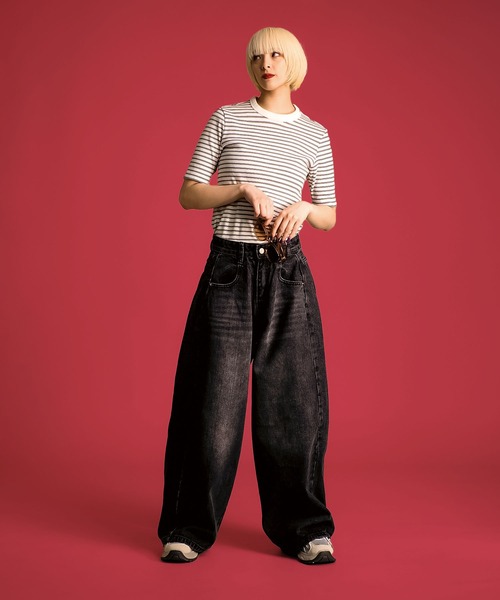 MAISON SELECT（メゾンセレクト）の「7A1 サイド切り替えワイドデニム カーブパンツ（デニムパンツ・レディース・ダークブルー/グレー/ブルー/ブラック/ライトブルー・S/XL/L/M）」の9枚目の写真