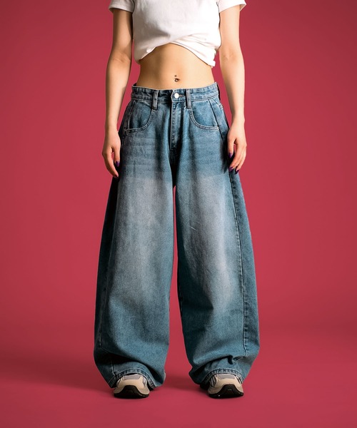 MAISON SELECT（メゾンセレクト）の「7A1 サイド切り替えワイドデニム カーブパンツ（デニムパンツ・レディース・ダークブルー/グレー/ブルー/ブラック/ライトブルー・S/XL/L/M）」の19枚目の写真