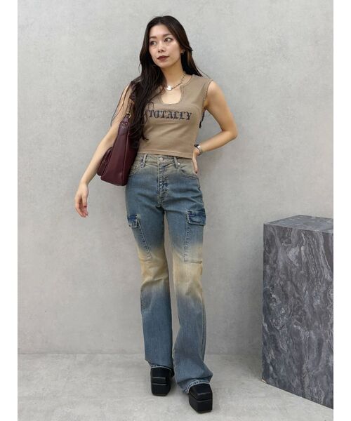 EVRIS（エヴリス）の「スタッズグラフィックタンクトップ（タンクトップ・レディース・ブラウン/ホワイト/ブラック・FREE）」の13枚目の写真