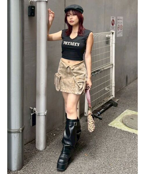 EVRIS（エヴリス）の「スタッズグラフィックタンクトップ（タンクトップ・レディース・ブラウン/ホワイト/ブラック・FREE）」の22枚目の写真