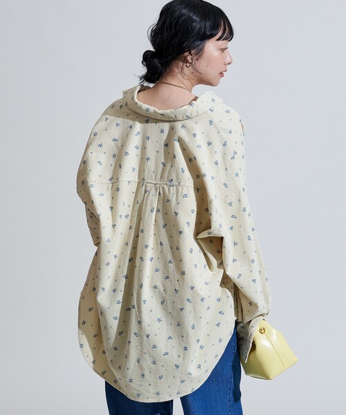FREAK'S STORE(フリークスストア)の「カントリーフラワー コーデュロイシャツ<セットアップ対応>/小花柄(シャツ/ブラウス・レディース・キャメル/チャコール/ナチュラル・フリ-)」の1枚目の写真