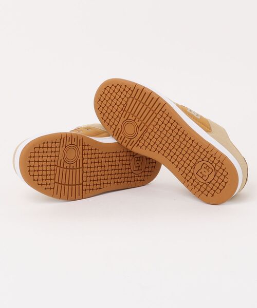 DC SHOES（ディーシーシューズ）の「DC SHOES ディーシーシューズ MANTECA 4 SN レディーススニーカー(マンテカ4SN)（スニーカー・レディース・ベージュ系その他/ホワイト×グレー・24.5cm/24.0cm/23.5cm/23.0cm/25.0cm）」の4枚目の写真