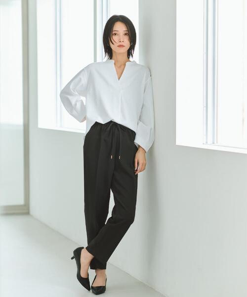 OPAQUE.CLIP（オペークドットクリップ）の「ストレッチ美脚イージーテーパードパンツ【防シワ/洗濯機洗い可】（その他パンツ・レディース・ブラウン系/グレー/ブラック・38/40/42/34/36）」の7枚目の写真