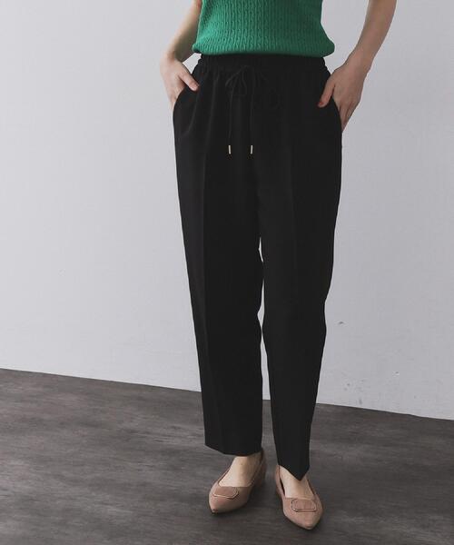 OPAQUE.CLIP（オペークドットクリップ）の「ストレッチ美脚イージーテーパードパンツ【防シワ/洗濯機洗い可】（その他パンツ・レディース・ブラウン系/グレー/ブラック・38/40/42/34/36）」の9枚目の写真