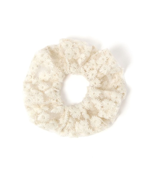 GLOBAL WORK(グローバルワーク)の「シアーフラワー刺繍シュシュ/595397(シュシュ・レディース・ブラック/ホワイト・FREE)」の2枚目の写真