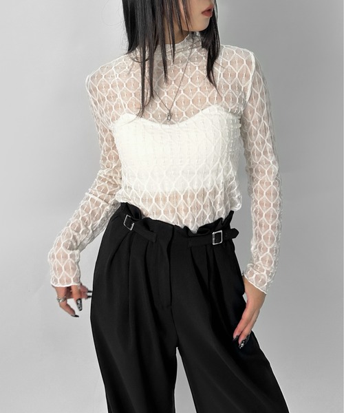 LVEU.(ラブユ.)の「【LVEU.】パターンレースシアートップス / トップス シアー シアートップス 長袖 レース レイヤード プチハイネック ブラック アイボリー モード系(Tシャツ/カットソー・レディース・アイボリー/ブラック・FREE)」の7枚目の写真