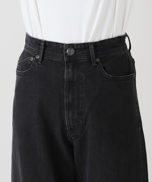 La TOTALITE（ラトータリテ）の「【洗える】YANUK/ヤヌーク LAURA Curve Taperd（デニムパンツ・レディース・チャコールグレー・26/25/24/23）」の14枚目の写真