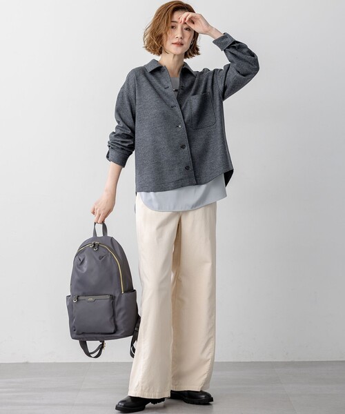 23区 L(ニジュウサンクオオキイサイズ)の「ウールミルドジャージー シャツ(シャツ/ブラウス・レディース・カーキ系/ブラック系/グレー系・44/46/48)」の15枚目の写真