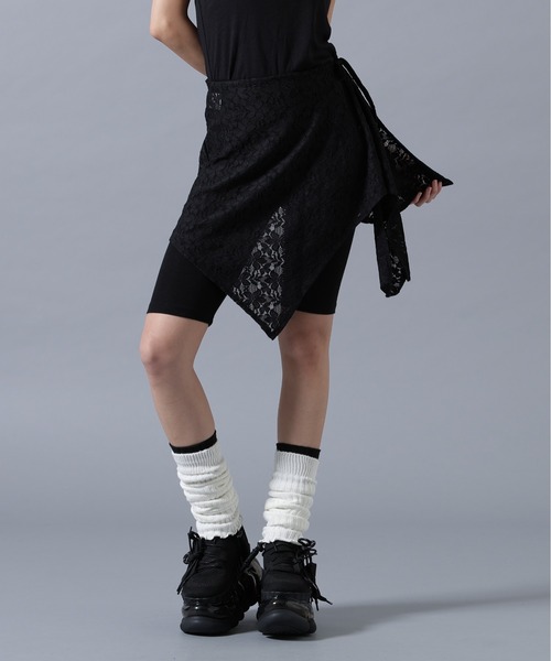 SIS(エスアイエス)の「SIS/エスアイエス/Lace Skirt Pants(その他パンツ・レディース・ホワイト/ブラック・F)」の1枚目の写真