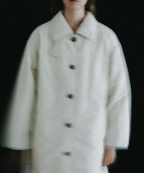 A part by(アパートバイ)の「エアサーマルロングコート(ダウンジャケット/コート・レディース・アイボリー/ブラウン・FREE)」の9枚目の写真