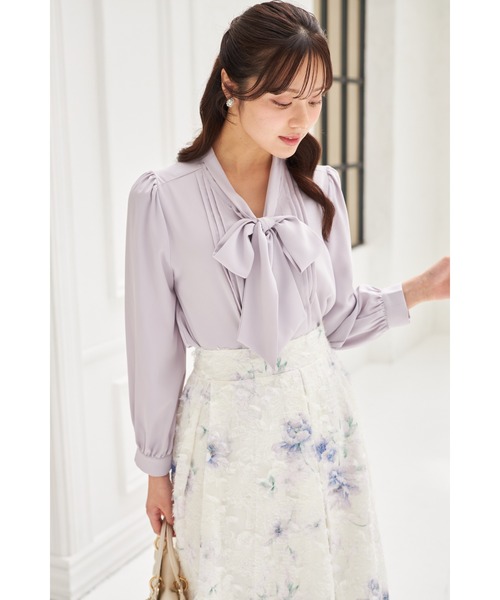 tocco closet（トッコ　クローゼット）の「【ZOZO限定】ピンタック長袖ボウタイブラウス（シャツ/ブラウス・レディース・ベージュ/オフホワイト/ピンク/ラベンダー・M）」の3枚目の写真