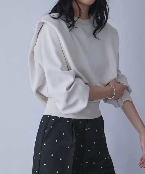 ELFRANK(エルフランク)の「変形ショルダー ダンボール プルオーバー スウェット(Tシャツ/カットソー・レディース・アイボリー/ブラック/グレー・M/L)」の6枚目の写真