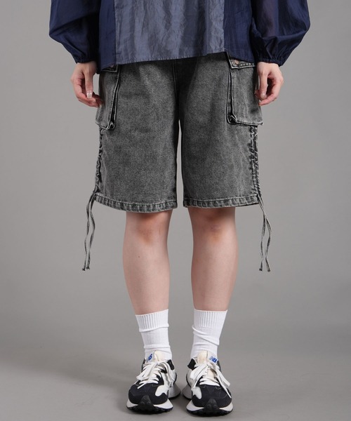 .WORKS（ドットワークス）の「スラブデニム左右裾脇ルーシュカーゴハーフパンツ（デニムパンツ・レディース・ブルー/ダークグレー・61/64）」の19枚目の写真