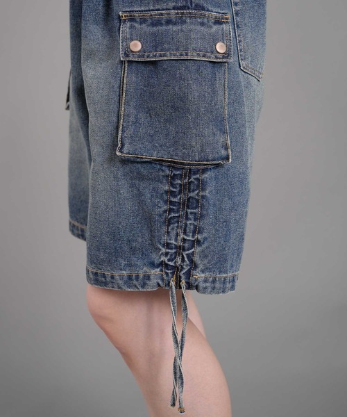 .WORKS（ドットワークス）の「スラブデニム左右裾脇ルーシュカーゴハーフパンツ（デニムパンツ・レディース・ブルー/ダークグレー・61/64）」の7枚目の写真