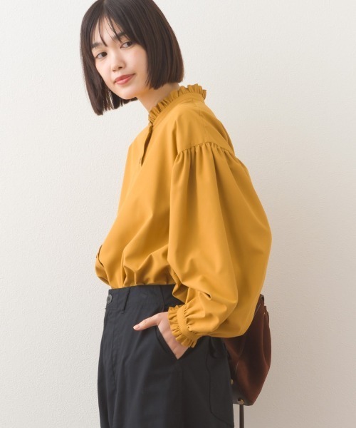 OMNES(オムネス)の「テックコットンフリル衿 袖シャツ長袖シャツブラウス(シャツ/ブラウス・レディース・ブラック/ネイビー系/ベージュ/ブルー系その他/イエロー/ホワイト/グリーン・FREE)」の7枚目の写真