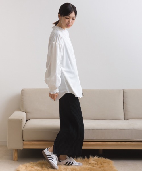 OMNES(オムネス)の「テックコットンフリル衿 袖シャツ長袖シャツブラウス(シャツ/ブラウス・レディース・ブラック/ネイビー系/ベージュ/ブルー系その他/イエロー/ホワイト/グリーン・FREE)」の12枚目の写真