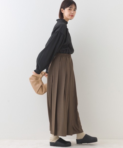 OMNES(オムネス)の「テックコットンフリル衿 袖シャツ長袖シャツブラウス(シャツ/ブラウス・レディース・ブラック/ネイビー系/ベージュ/ブルー系その他/イエロー/ホワイト/グリーン・FREE)」の17枚目の写真
