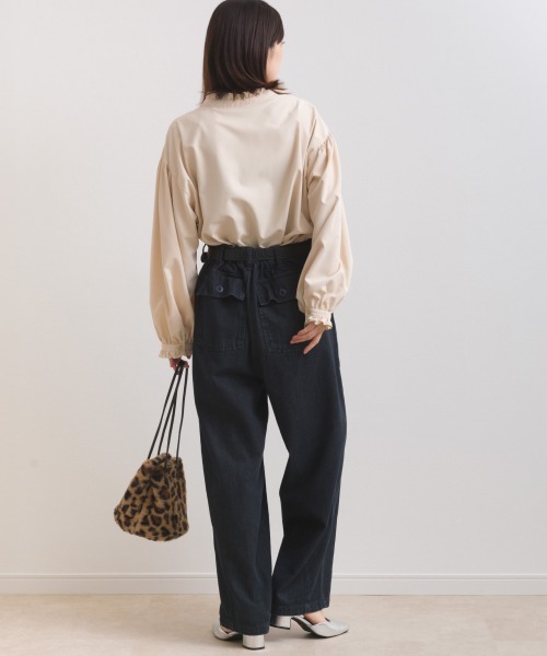 OMNES(オムネス)の「テックコットンフリル衿 袖シャツ長袖シャツブラウス(シャツ/ブラウス・レディース・ブラック/ネイビー系/ベージュ/ブルー系その他/イエロー/ホワイト/グリーン・FREE)」の22枚目の写真