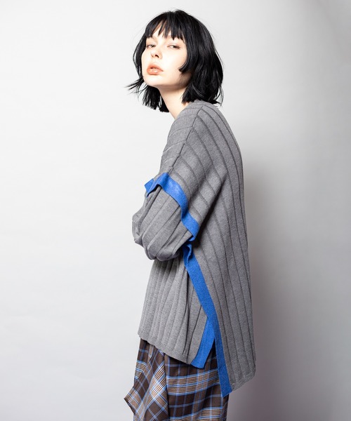 OSMOSIS（オズモーシス）の「ワイドリブニットプルオーバー（ニット/セーター・レディース・グレー/ブラック/ベージュ/ライトグリーン・ONE SIZE）」の14枚目の写真