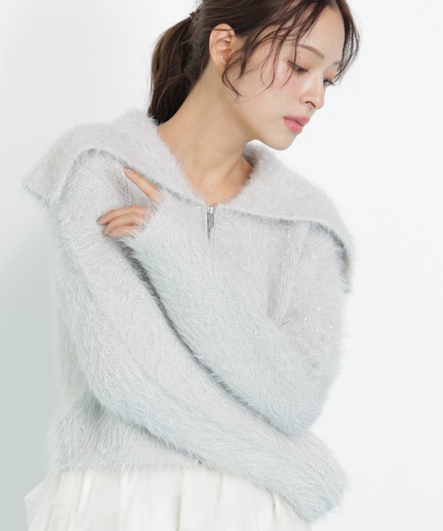 JILL by JILL STUART(ジルバイジルスチュアート)の「◇ラメフェザービッグカラーニットブルゾン(ニット/セーター・レディース・ホワイト/グリーン/グレー・FREE)」の2枚目の写真