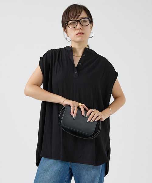 DESIGNWORKS(デザインワークス)の「【セットアップ対応】レーヨンフレンチスリーブブラウス(シャツ/ブラウス・レディース・ベージュ/ブラック・フリー)」の5枚目の写真